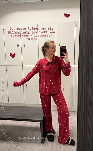 Sophie Breuer Nude Leaked Photo #10