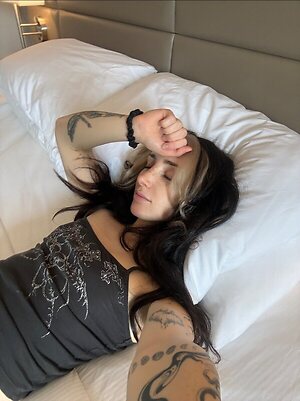Sophie Burrell leaked photo #4