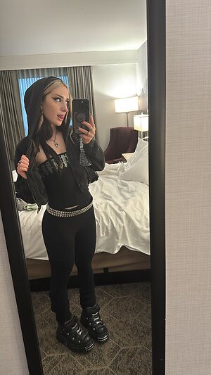 Sophie Burrell leaked photo #18
