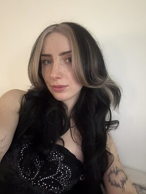 Sophie Burrell leaked photo #49