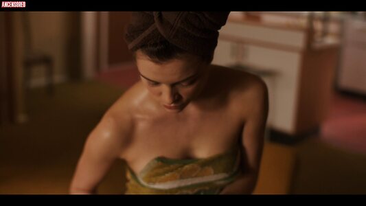 Sophie Cookson leaked photo #12
