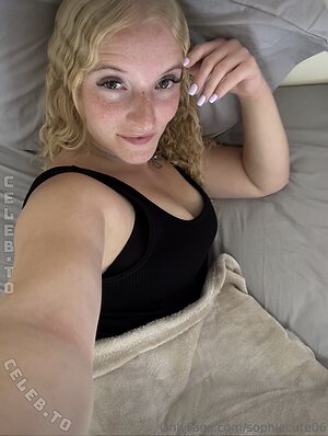 Sophie cute Nude Leaked Photo #4