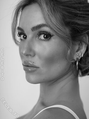 Sophie Imelmann Nude Leaked Photo #22