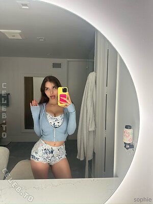 Sophie Mudd Nude Leaked Photo #22