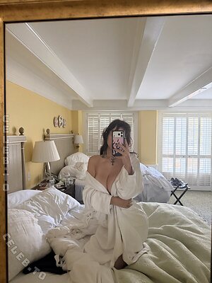 Sophie Mudd leaked photo #343