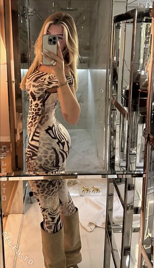 Sophie Schnur Nude Leaked Photo #74