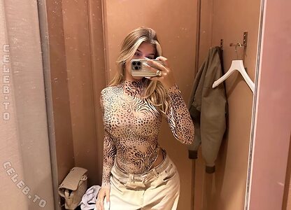 Sophie Schnur Nude Leaked Photo #77