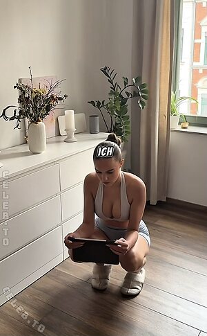 Sophie Scholz Nude Leaked Photo #17