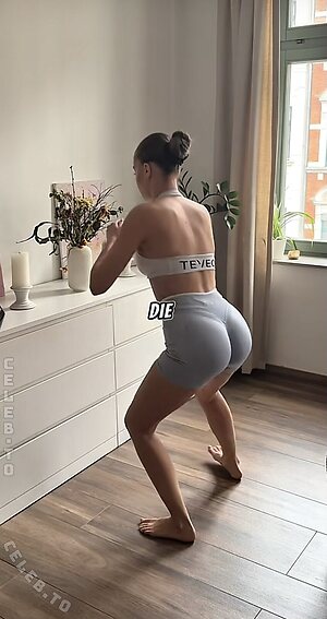 Sophie Scholz Nude Leaked Photo #18