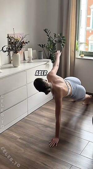 Sophie Scholz Nude Leaked Photo #20