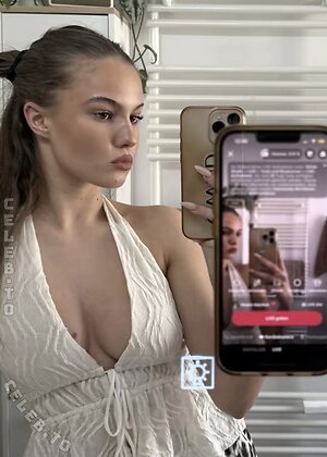 Sophie Scholz Nude Leaked Photo #21