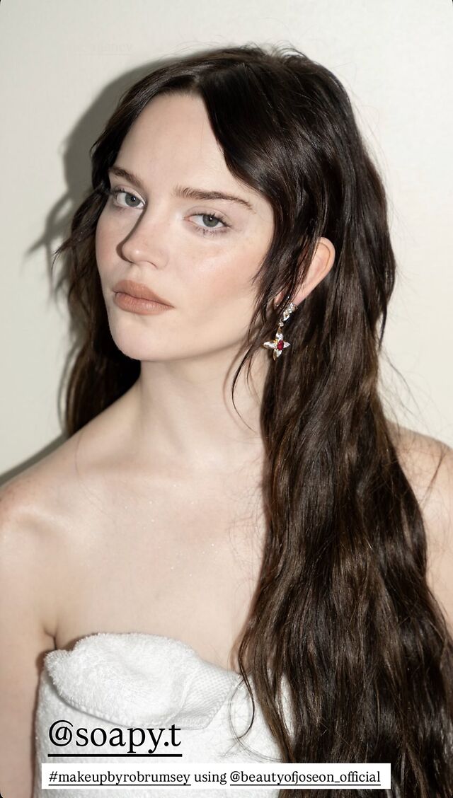 Sophie Thatcher leaked photos