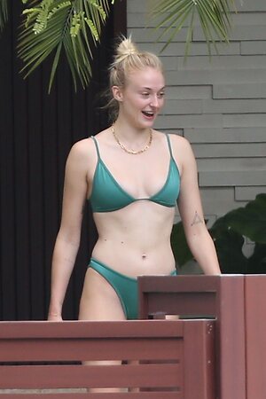 Sophie Turner leaked photo #45