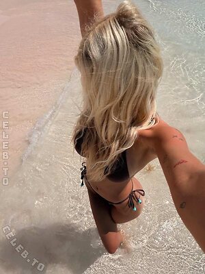 Sophiecharlotth Nude Leaked Photo #17