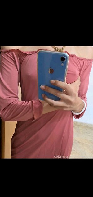 sophiemusicxx onlyfans leaked photo #3