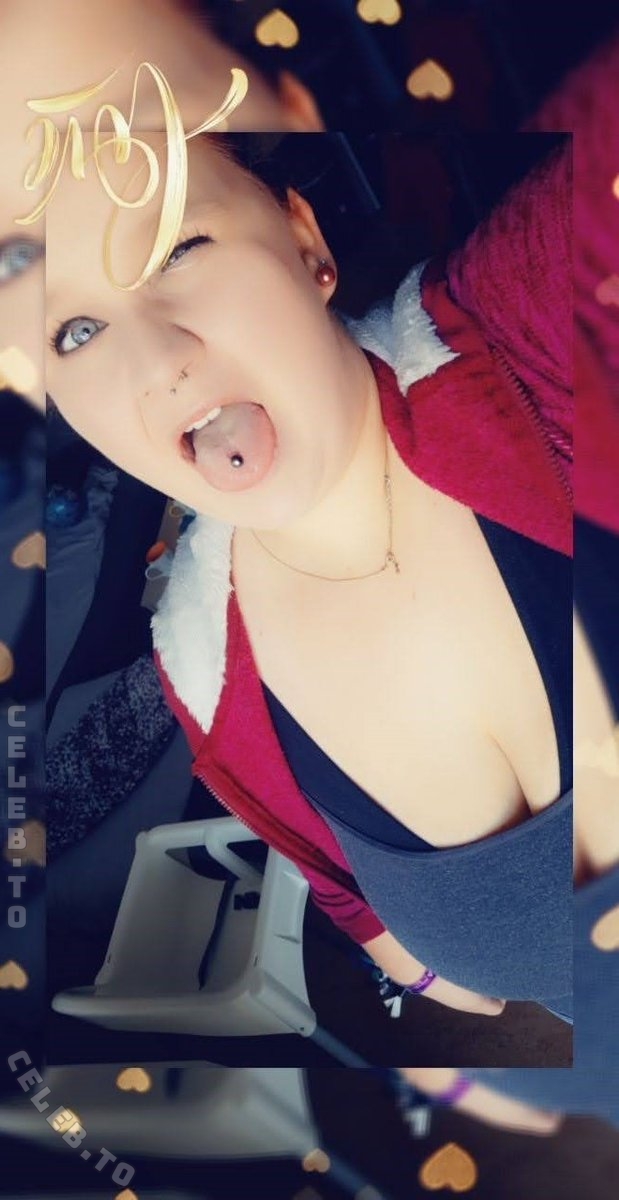 SophieSchmande Nude Leaked Photos