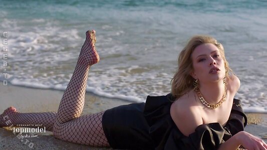 sophiieclara Nude Leaked Photo #17