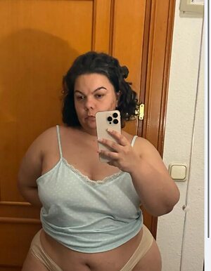 Spanish Bbw with super thick thighs leaked photo #3