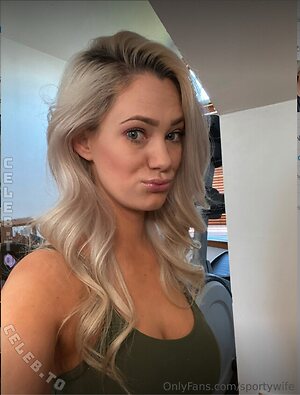 SportyWife leaked photo #15