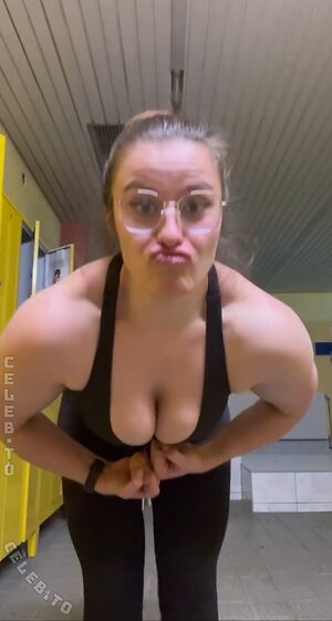 Squatilia Nude Leaked Photo #6