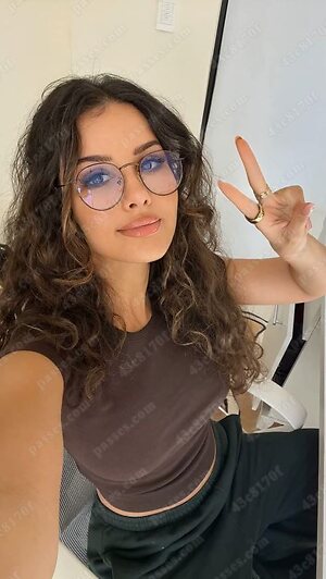 SSSniperwolf leaked photo #95