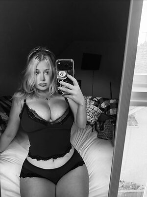 St0ned_aliyah leaked photo #83