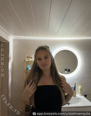 stallmannjulia leaked photo #11
