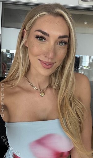 Starletnova photo