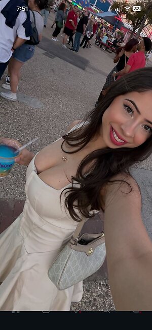 @starmartinez_ leaked photo #16