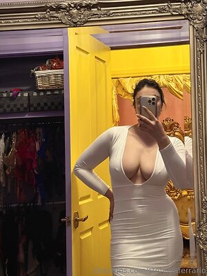 Stefania Ferrario leaked photo #587