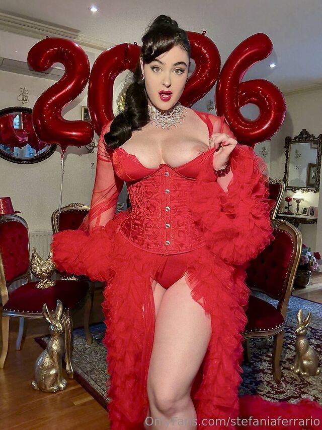 Stefania Ferrario leaked photos