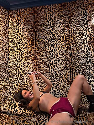 Stefanie Gurzanski leaked photo #60