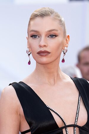 Stella Maxwell leaked photo #167