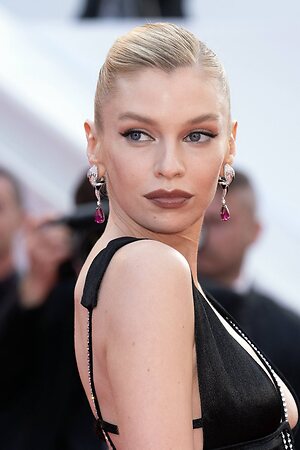 Stella Maxwell leaked photo #238