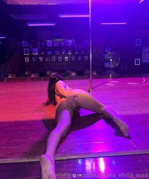 Stella_aura leaked photo #5