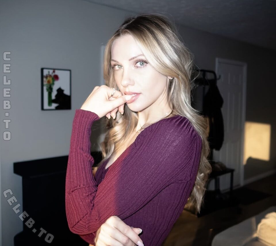 Steph Lee Nude Leaked Photos