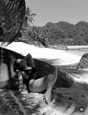 Stephanie Davis Nude Leaked Photo #8