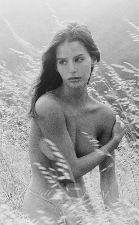 Stephanie Mandich photo