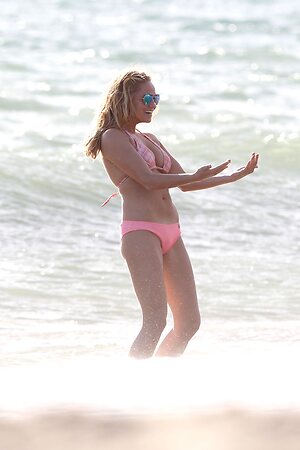 Stephanie McIntosh leaked photo #4