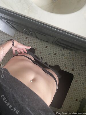 Stephanie Roozu Nude Leaked Photo #218