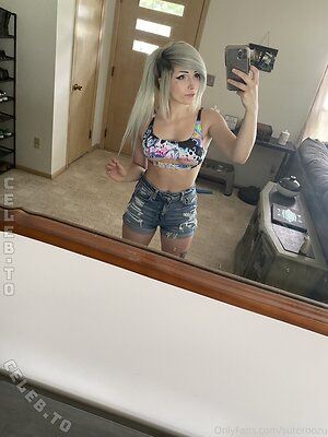 Stephanie Roozu Nude Leaked Photo #274