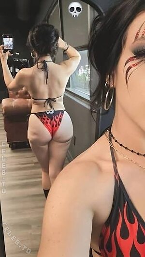 Stephanie Vaquer photo