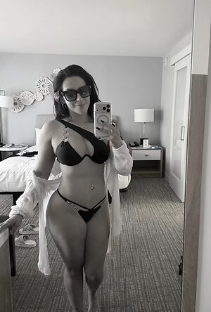Stephanie Vaquer leaked photo #87