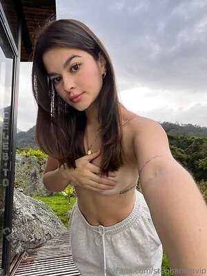 Stephanieh Bed Nude Leaked Photo #108