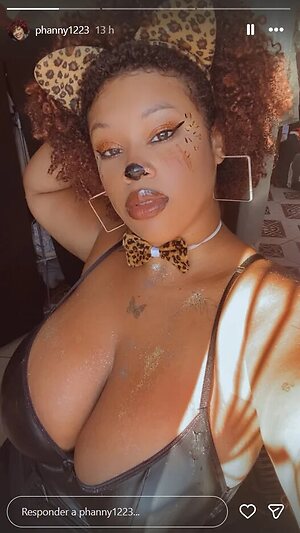 Stephanny Nude Leaked Photo #17