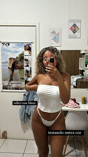 @Sthefanyfagundes leaked photo #2