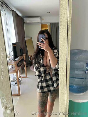 stonemlina Nude Leaked Photo #299