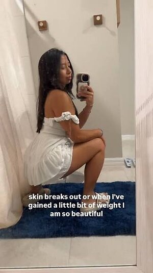 strongbyfelicity leaked photo #2