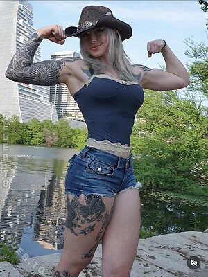 StrongWaifu photo