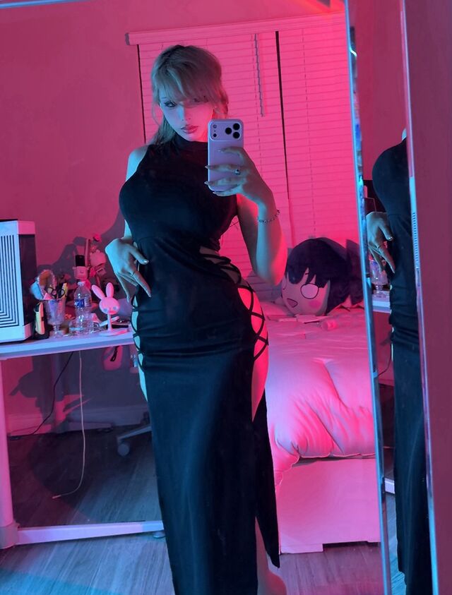 Suaki Rin leaked photos